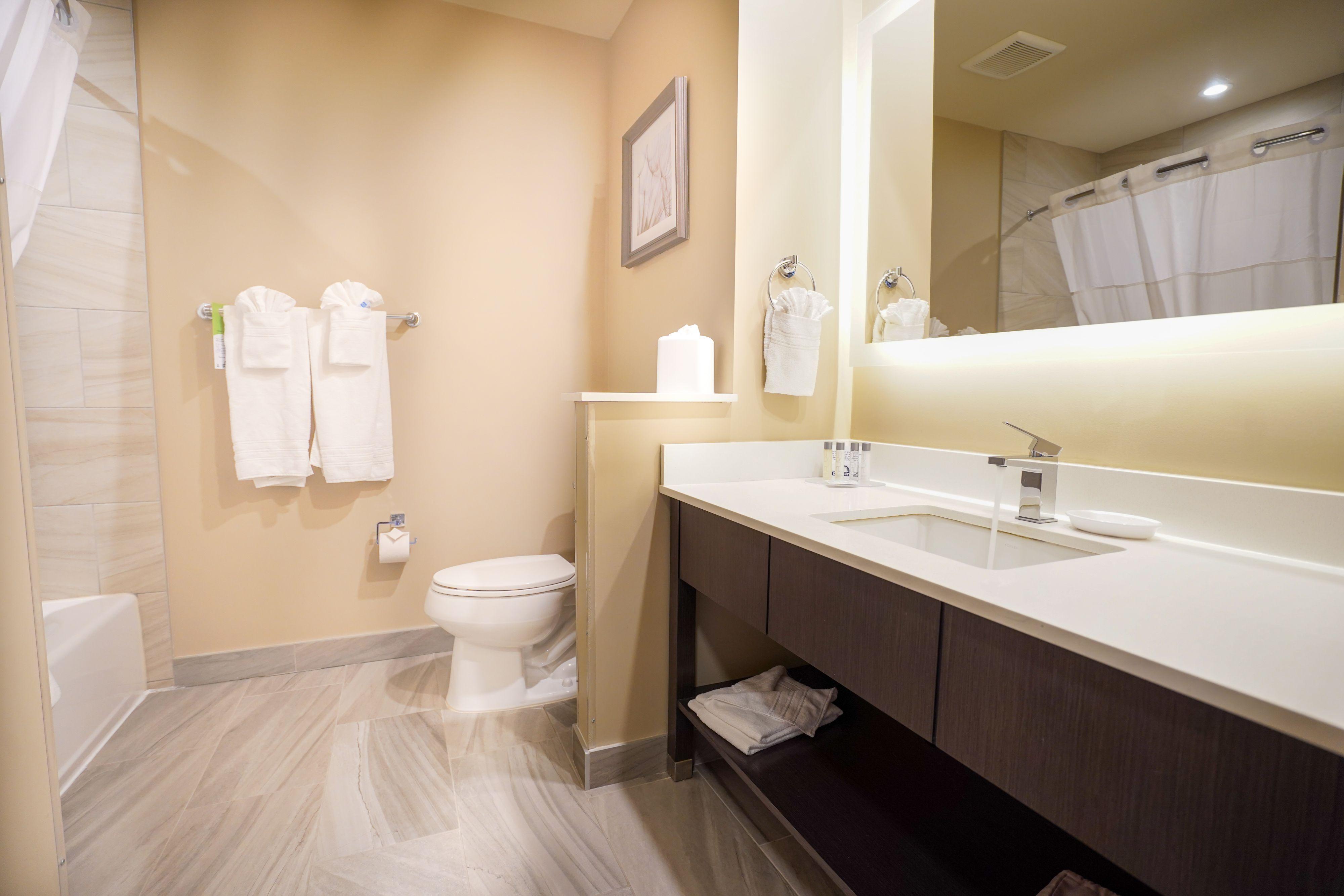 Fairfield Inn & Suites By Marriott Еърдри Екстериор снимка