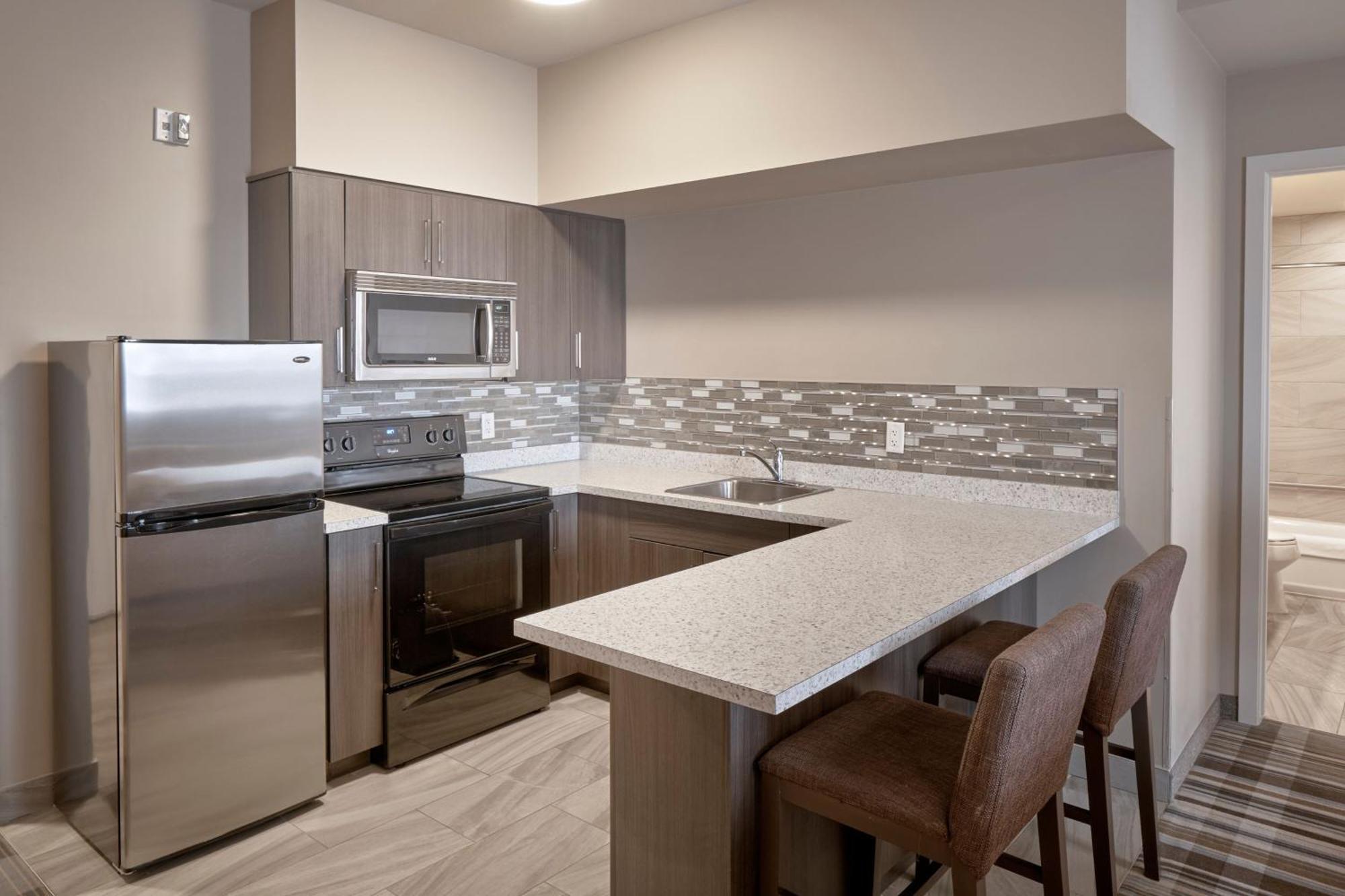 Fairfield Inn & Suites By Marriott Еърдри Екстериор снимка
