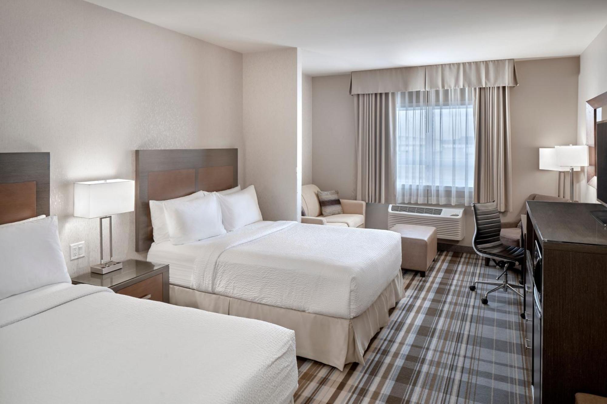 Fairfield Inn & Suites By Marriott Еърдри Екстериор снимка