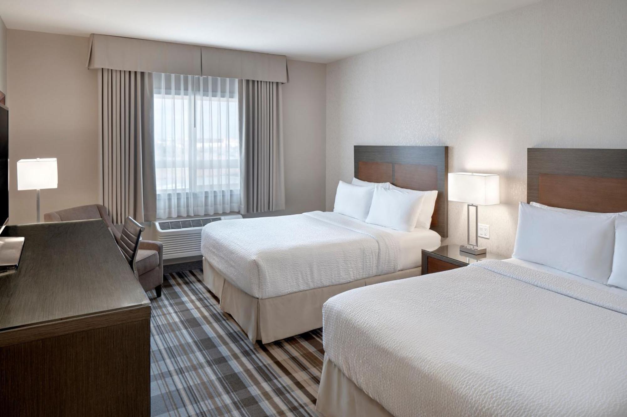 Fairfield Inn & Suites By Marriott Еърдри Екстериор снимка