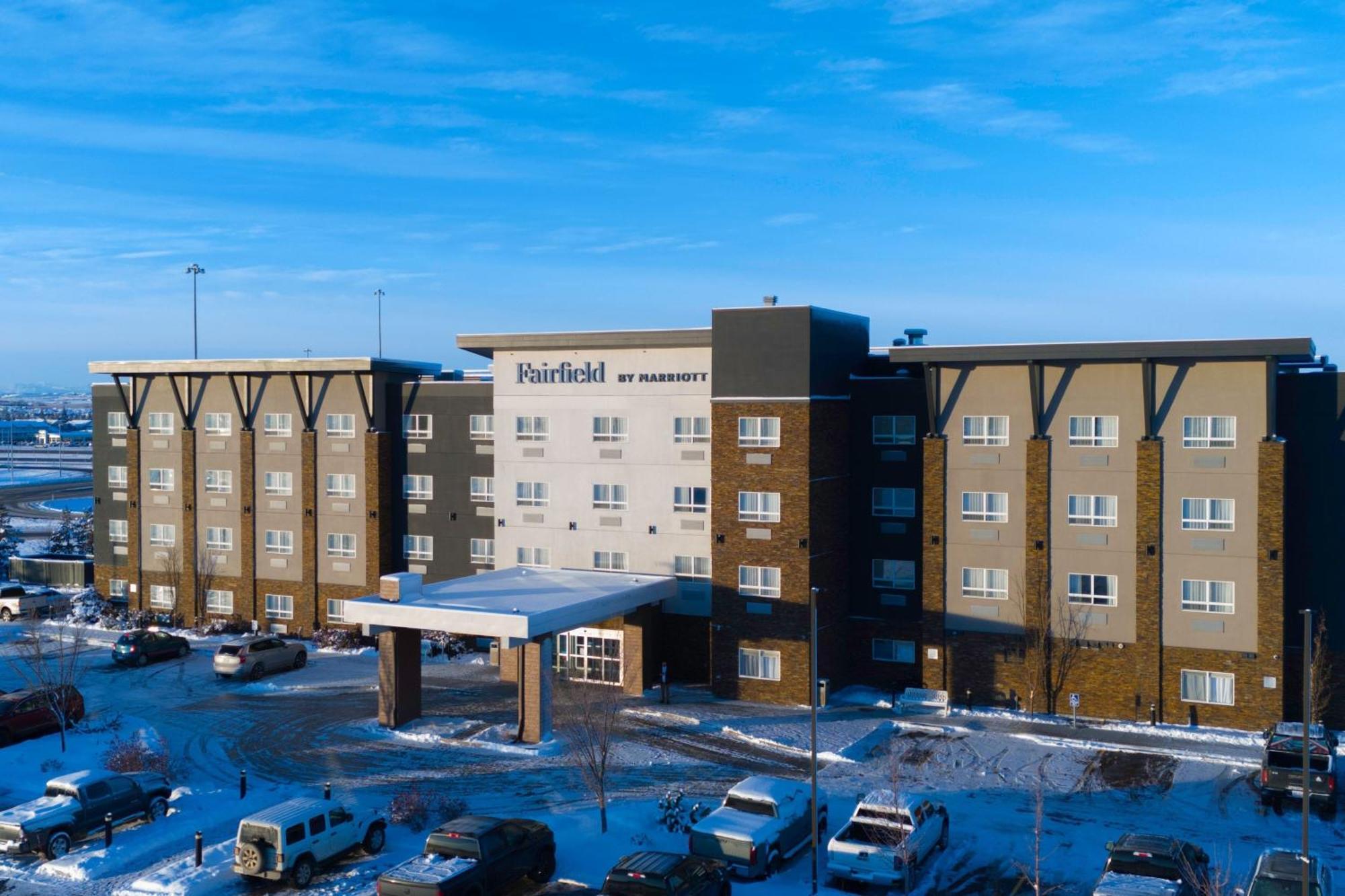 Fairfield Inn & Suites By Marriott Еърдри Екстериор снимка