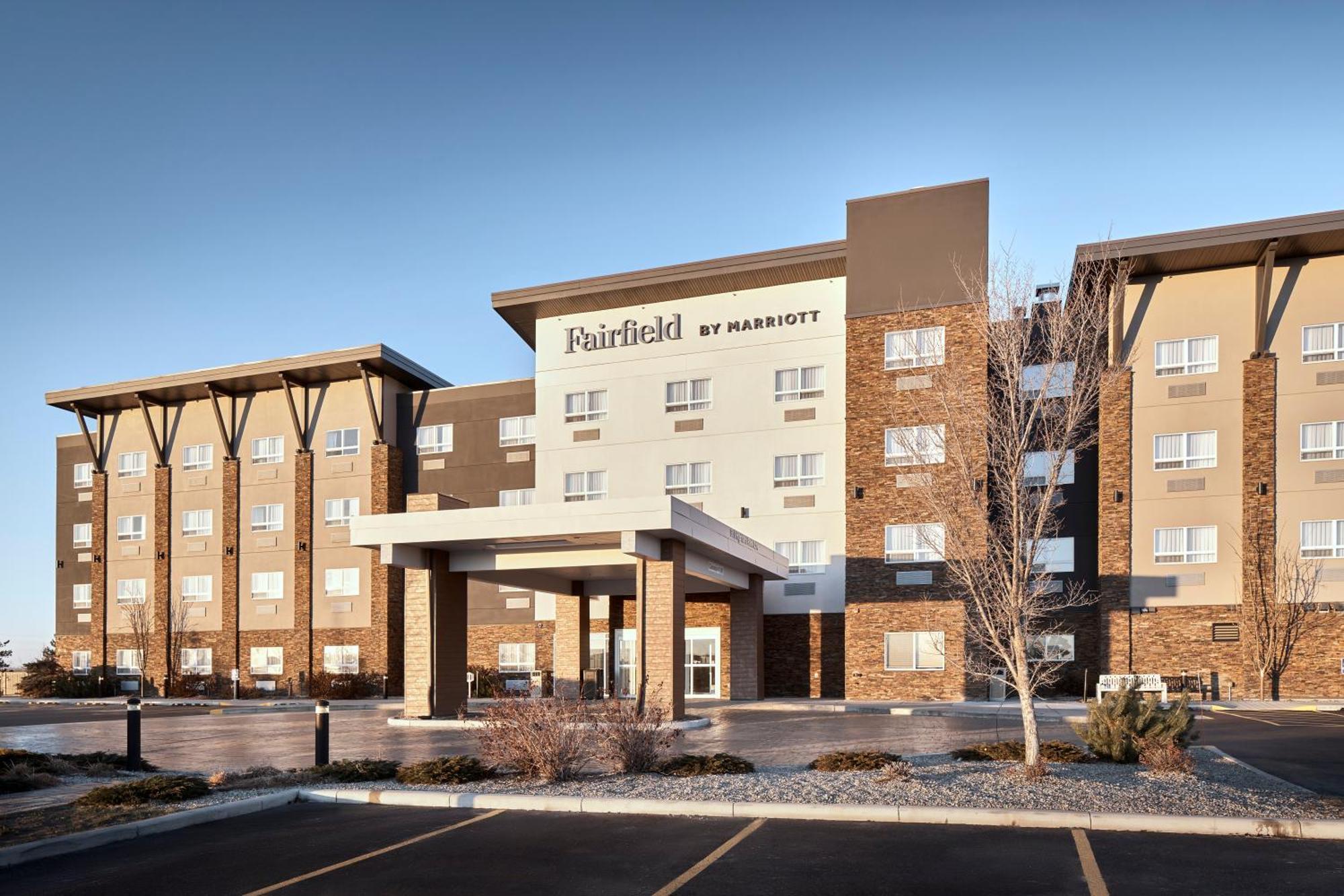 Fairfield Inn & Suites By Marriott Еърдри Екстериор снимка