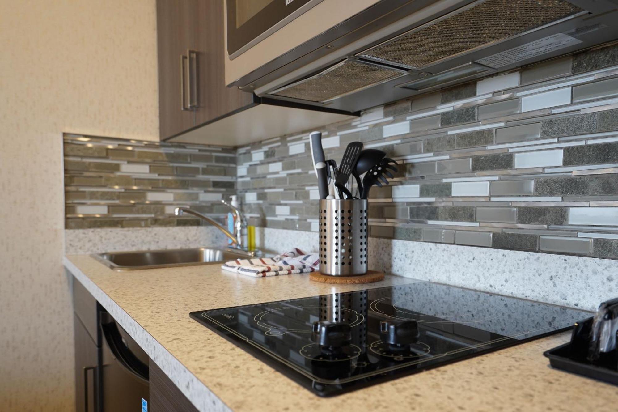 Fairfield Inn & Suites By Marriott Еърдри Екстериор снимка